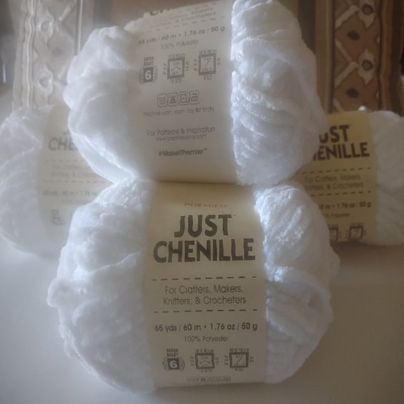 NWT Just Chenille Yarn White Lot of 4 skeins - Picture 1 of 4